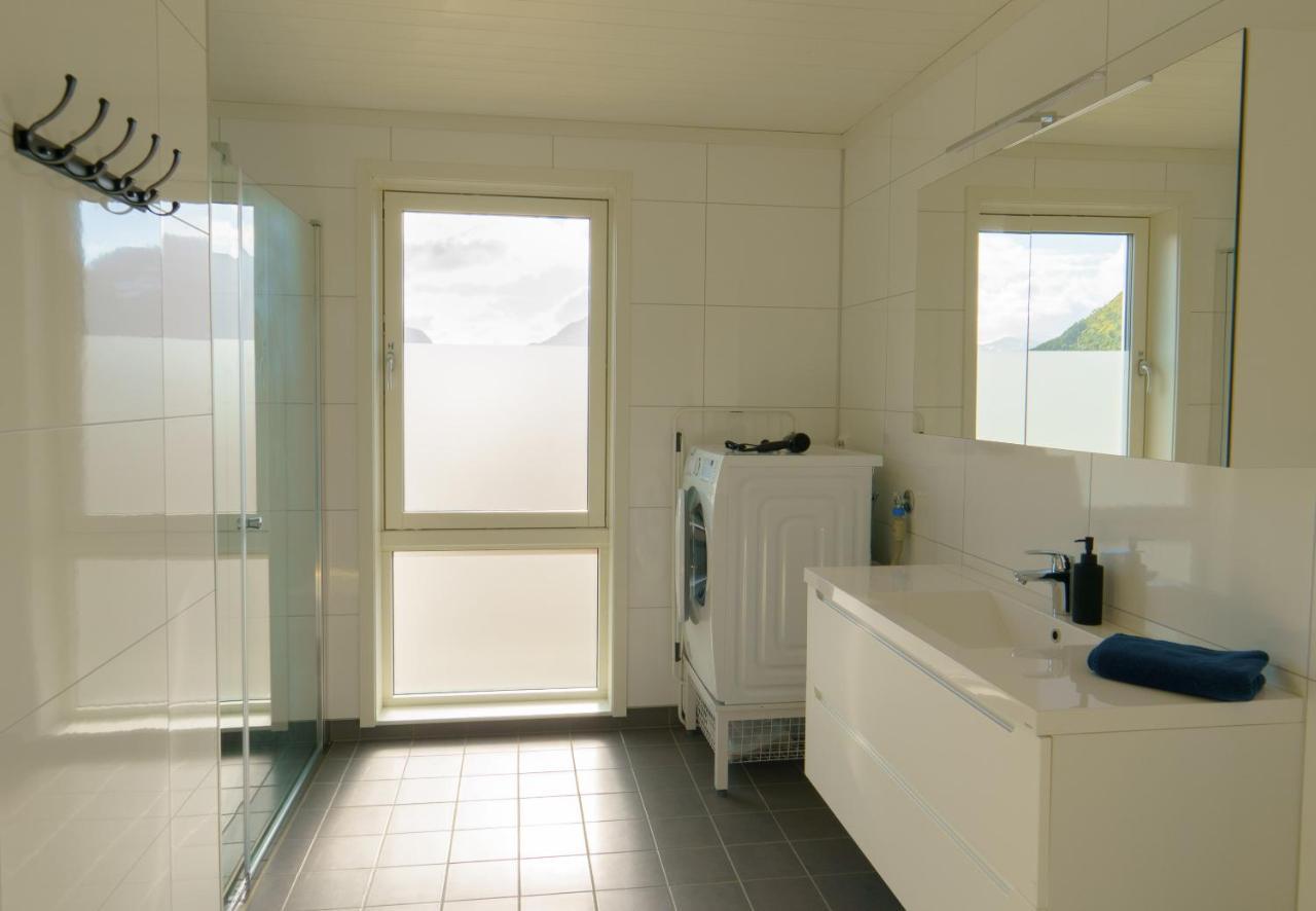 Apartamento Lilleeideholmen Sjohusutleie Haug Exterior foto