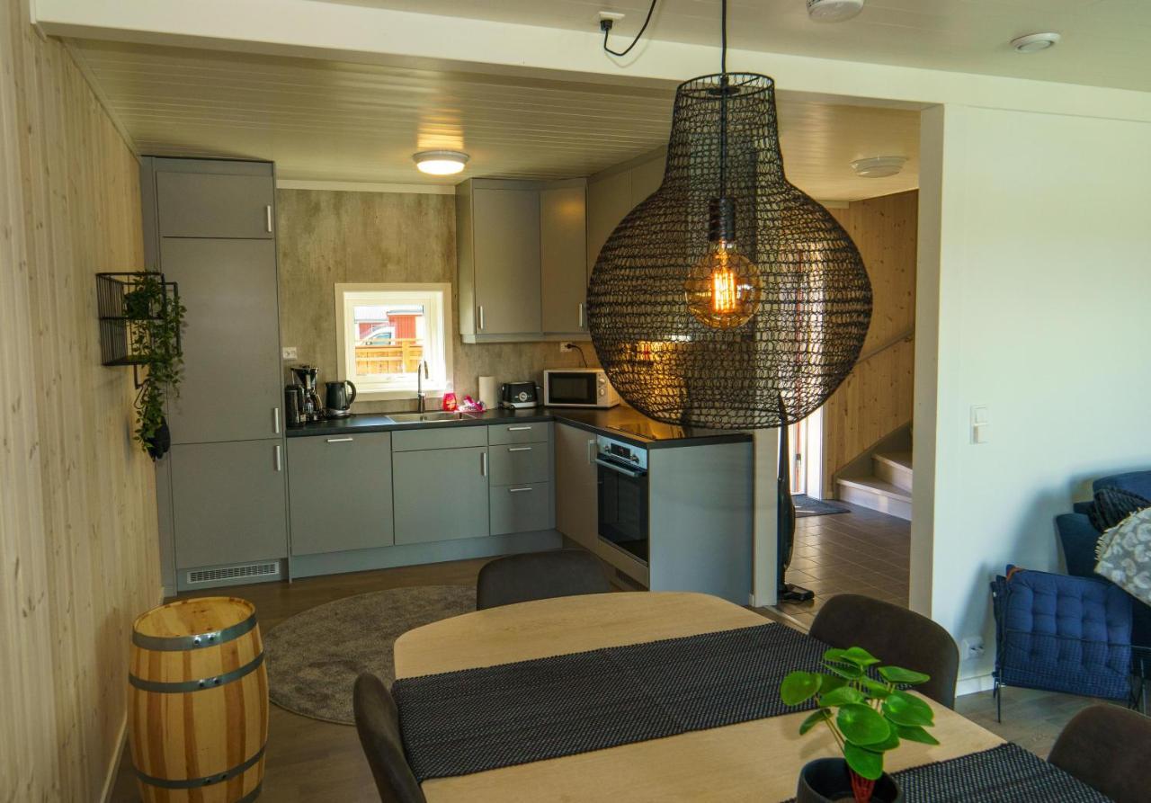 Apartamento Lilleeideholmen Sjohusutleie Haug Exterior foto