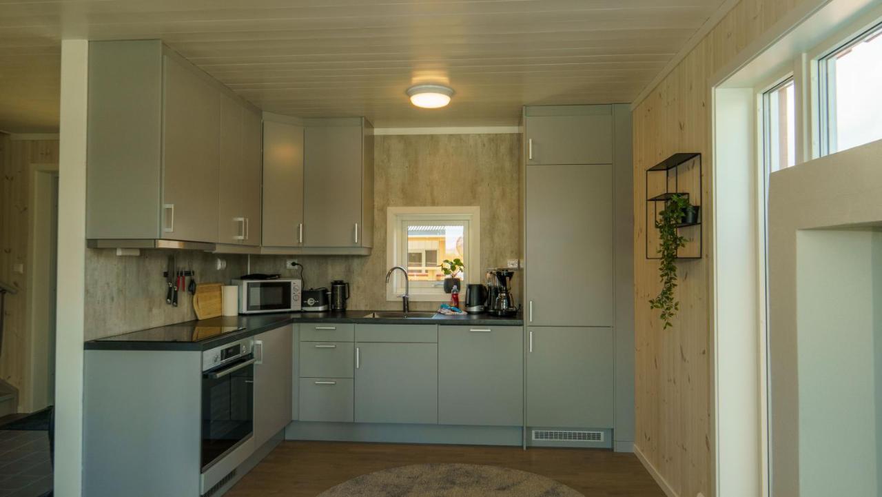 Apartamento Lilleeideholmen Sjohusutleie Haug Exterior foto