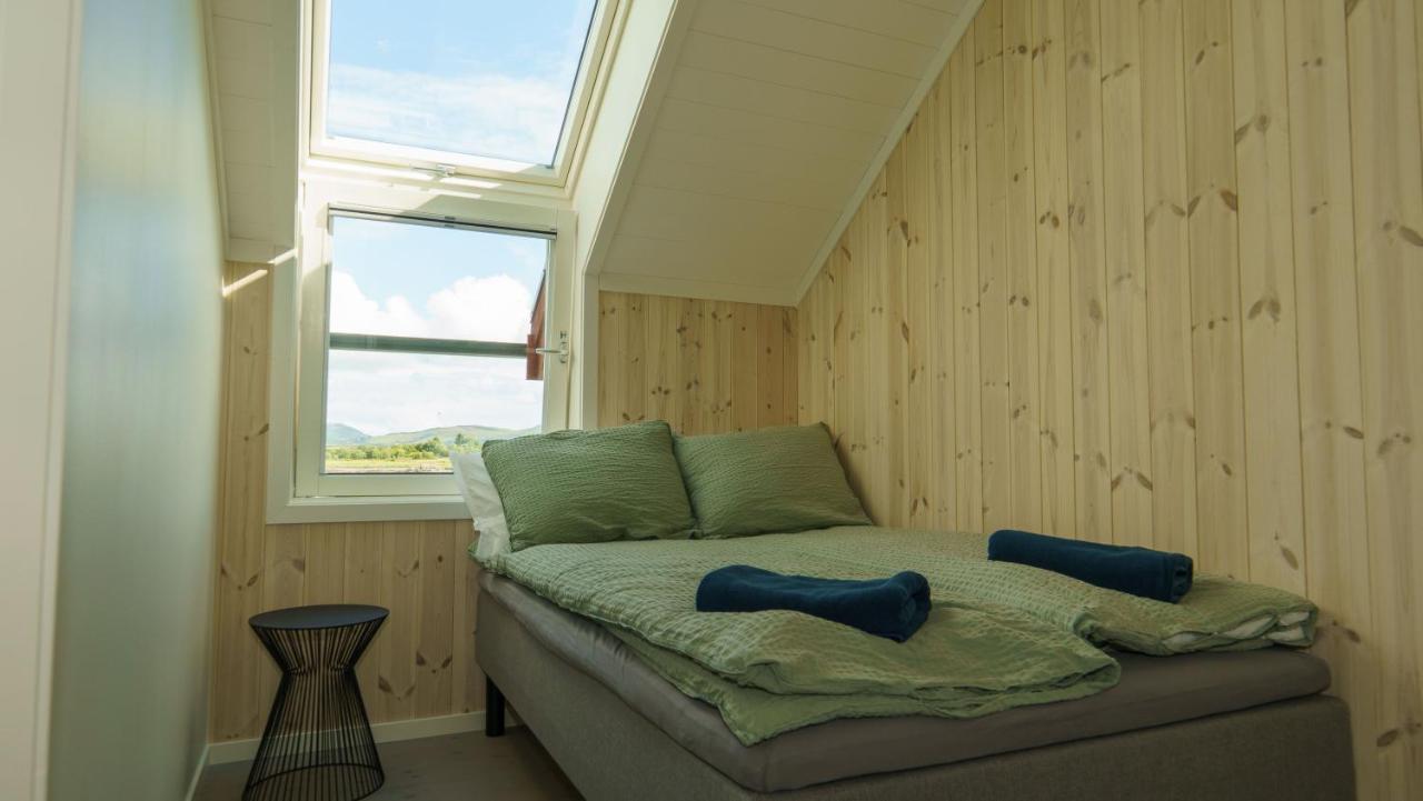 Apartamento Lilleeideholmen Sjohusutleie Haug Exterior foto